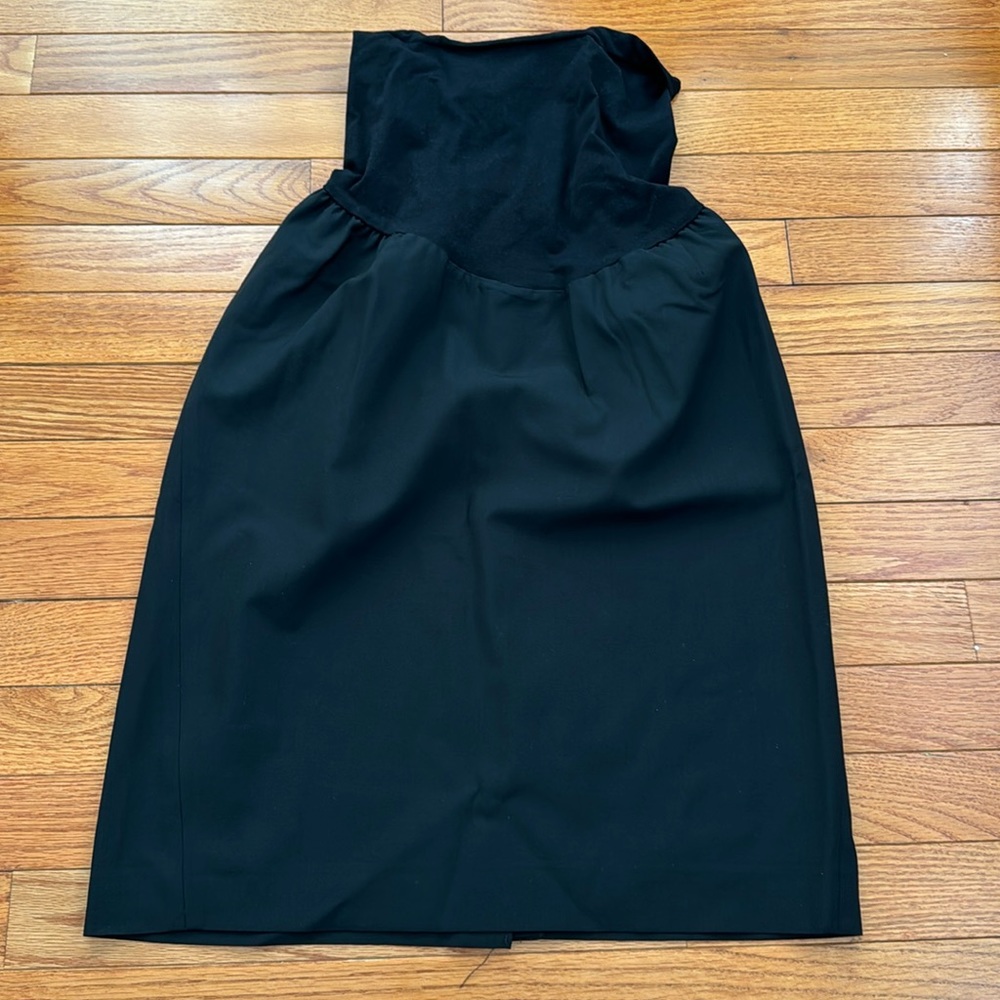 Theory black Maternity skirt size small, marked size 8